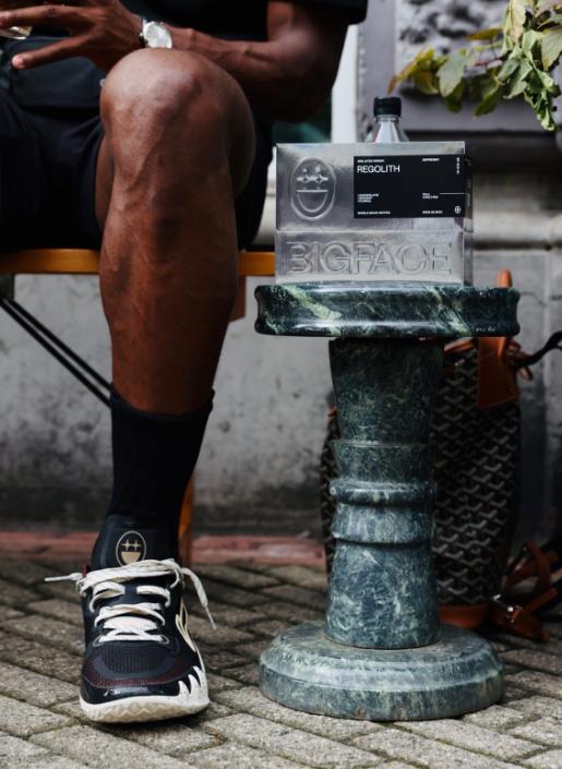 李宁幻影四哪个配色更值得入手,李宁韦德系列封锁