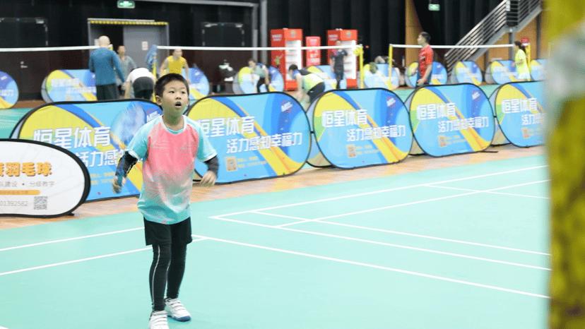 快乐重启,快乐回归嘉年华的视频