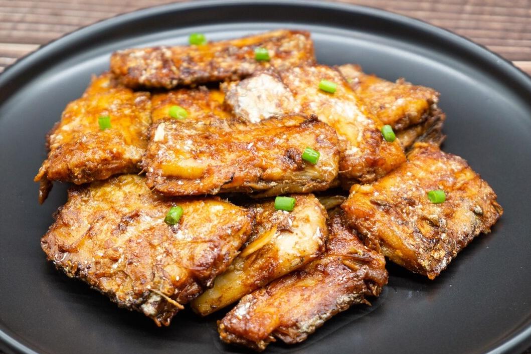 入秋后买海鲜，别忘挑5种“海鱼”，野生海鱼居多，肉质嫩还便宜