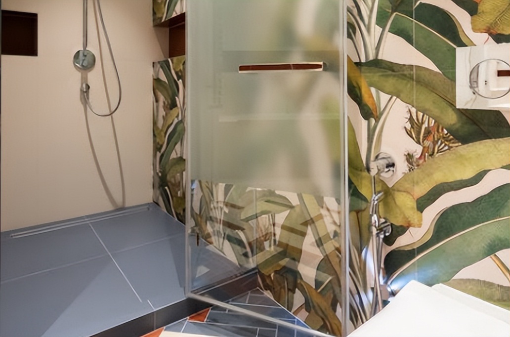 卫生间防水漏水和水管漏水的区别,卫生间漏水怎么找漏水点