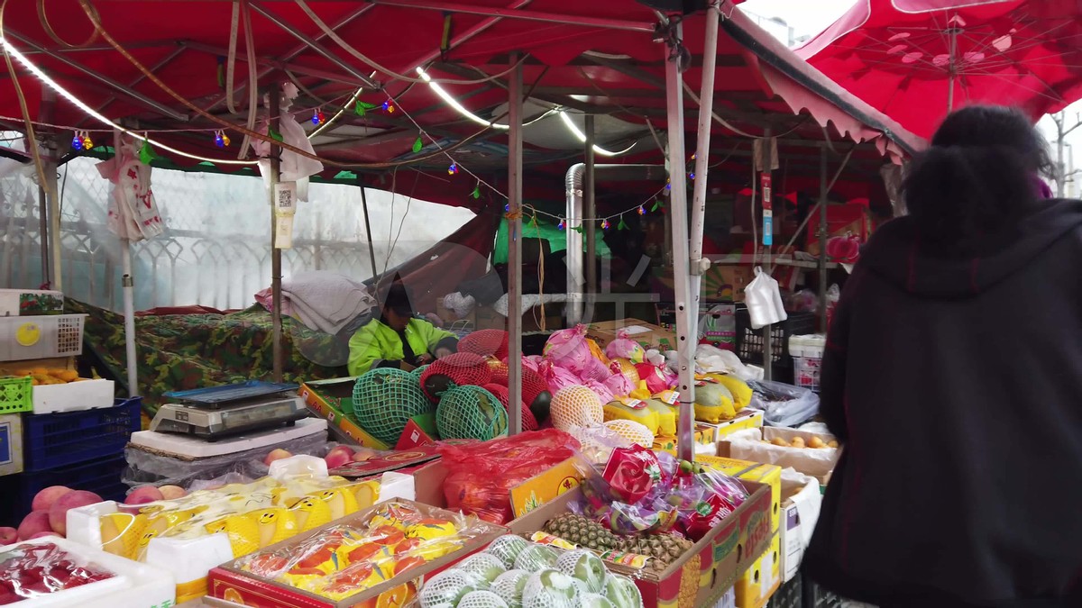 河南大爷卖菜21元罚款11万,河南老人卖菜21元被罚11万