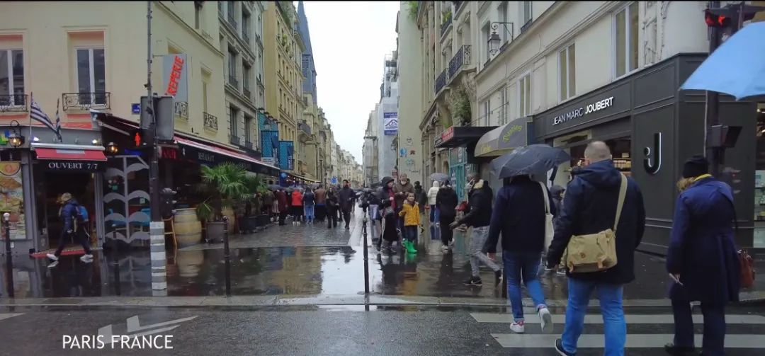 法国人下雨不用雨伞吗,为什么外国人下雨不打伞