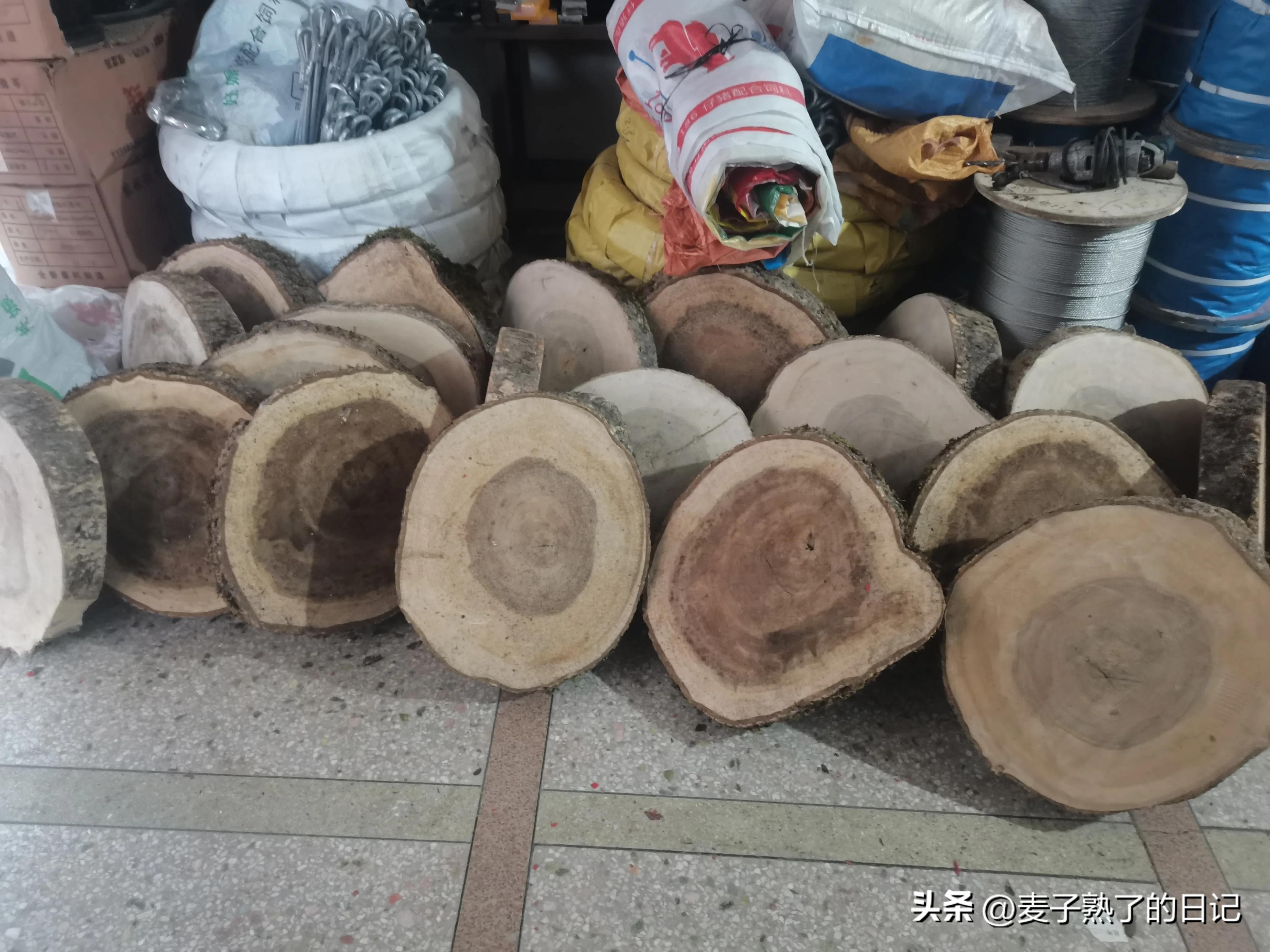 镇上小白开店适合做什么,小镇开店做什么行业挣钱