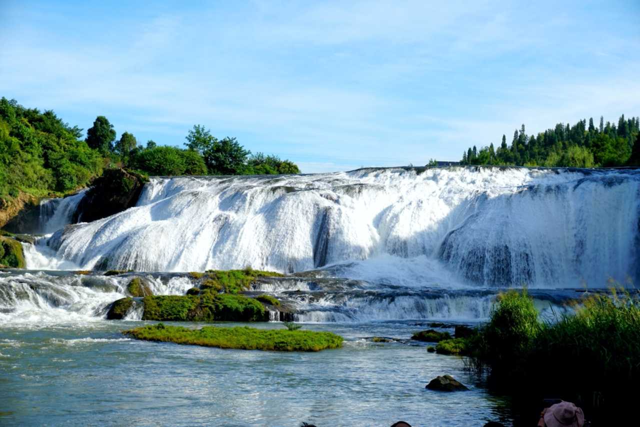 黄果树瀑布漫天扑面而来的水雾,黄果树瀑布4天旅游攻略