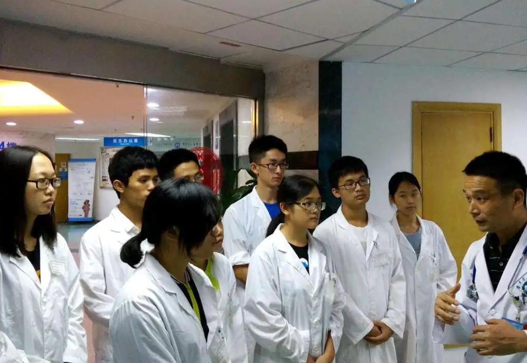 医学类前景最好的十大专业图表,医学本科麻醉专业就业前景