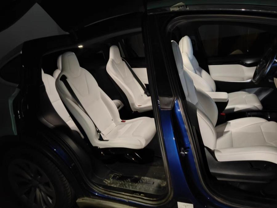 特斯拉进口modelx二手车,特斯拉新款modelx凭什么卖一百万