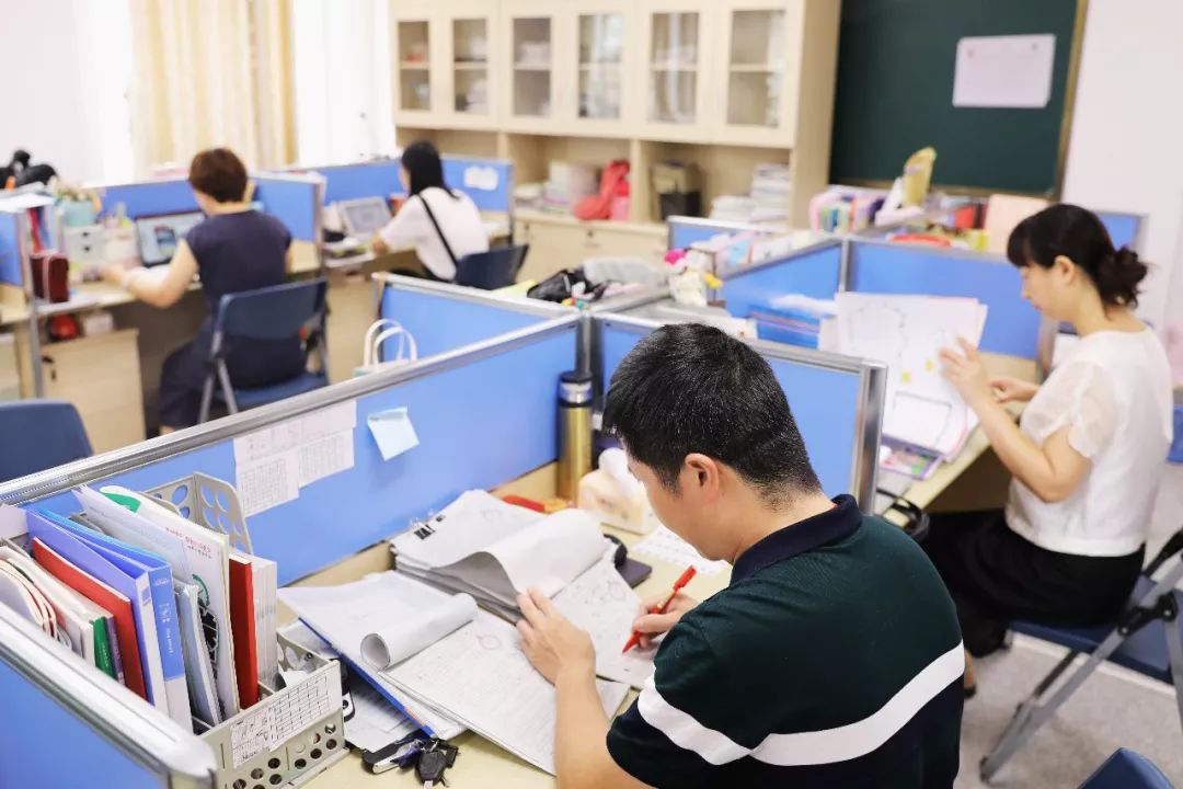 背靠师大、底蕴深厚，时代中学值得了解！