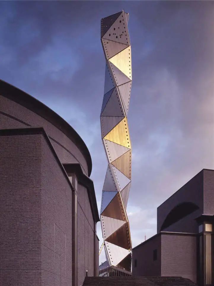 日本建筑师矶崎新的民居,矶崎新著名中国建筑