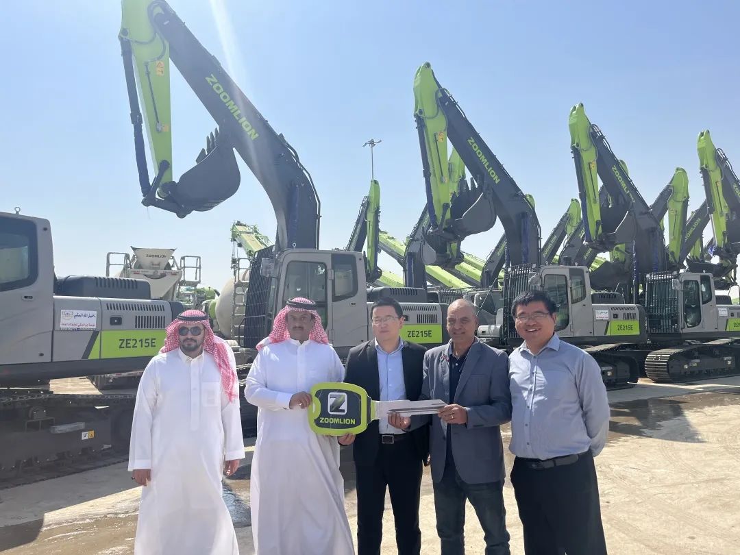 利雅得邂逅极光绿！中联重科挖掘机热销沙特
