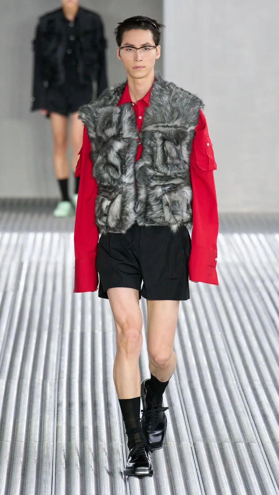 prada2024春夏男装时装秀明星,prada2024早春新款