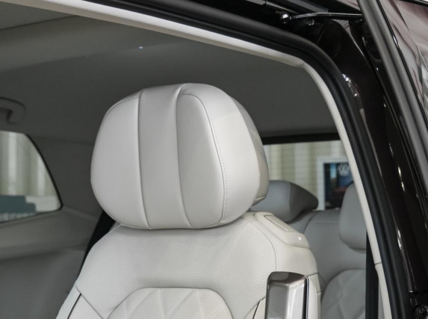 24款大众威然第三排座椅对比,大众威然2023款内饰