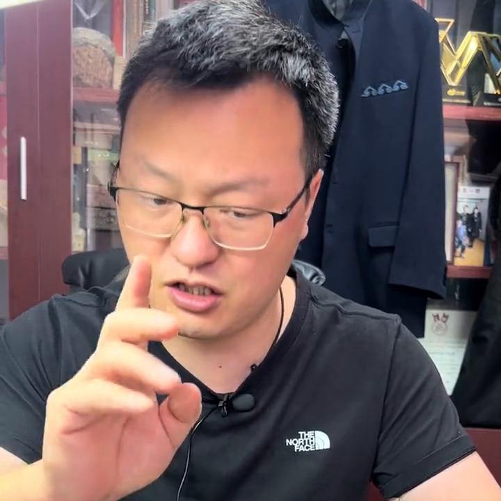 解答粉丝疑问,注胶翡翠怎么分辨?