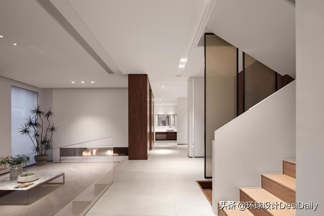 鍙ゆ湪瀛愭湀,鍙ゆ湪瀛愭湀浣滃搧