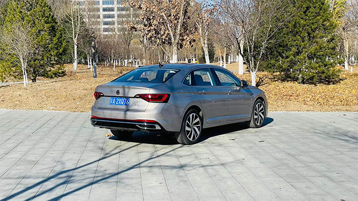 国民家轿速腾宝来,国民家轿焕新吉利第四代帝豪