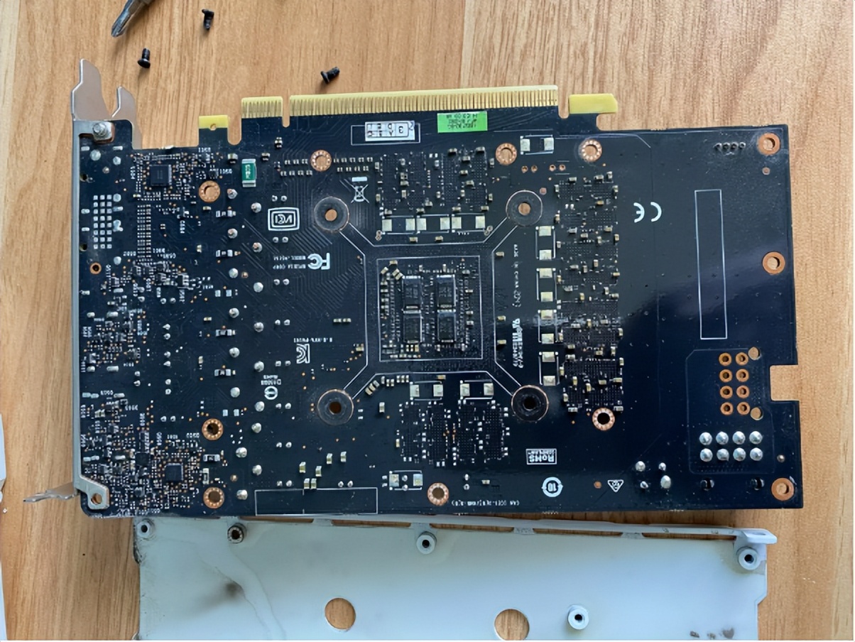 矿卡挑选指南,怎么区分矿卡的好坏