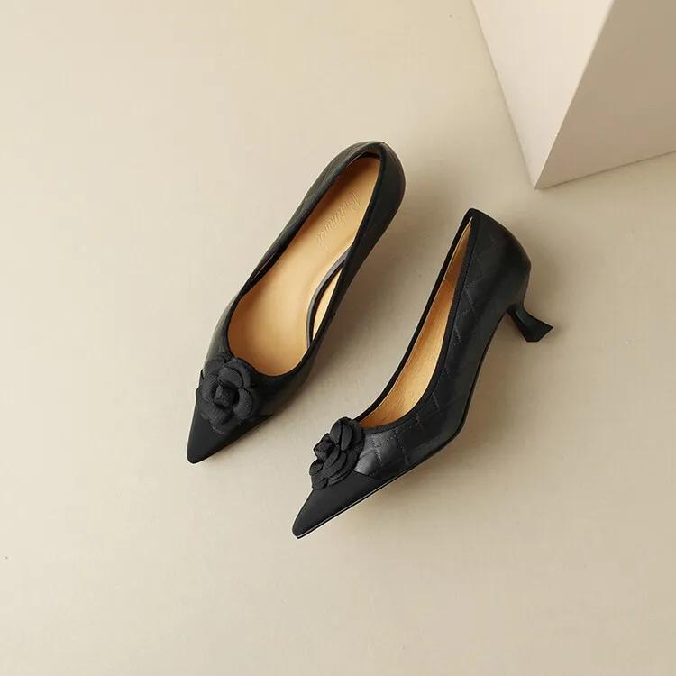 高跟鞋山茶花优雅,一朵茶花