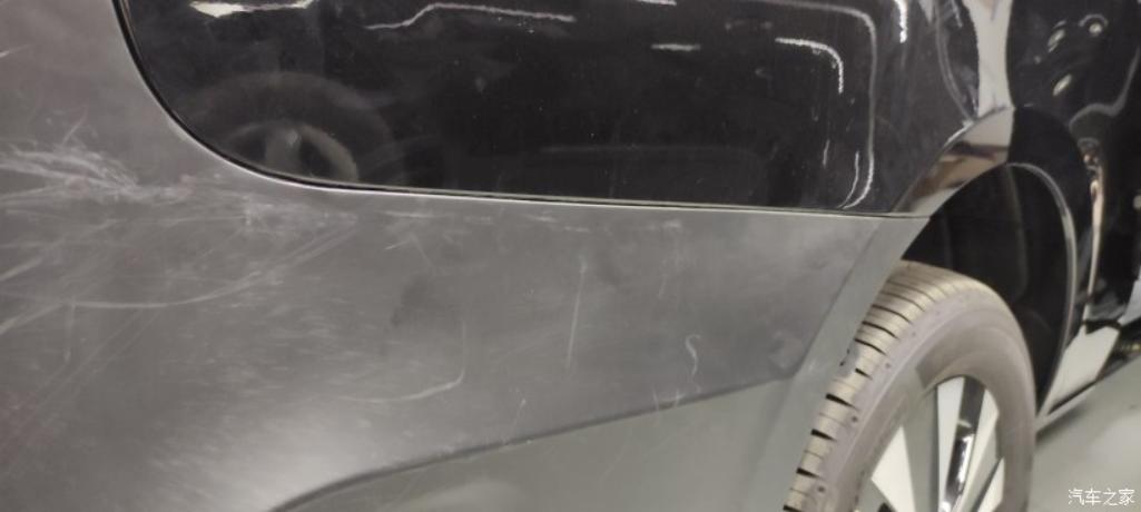 青岛奔驰商务威霆改装联系方式,威霆改装迈巴赫内饰