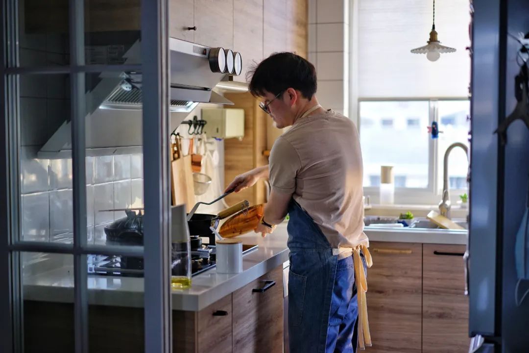 封控48天，*靠我**7㎡储藏室实现物资自由，安全感十足