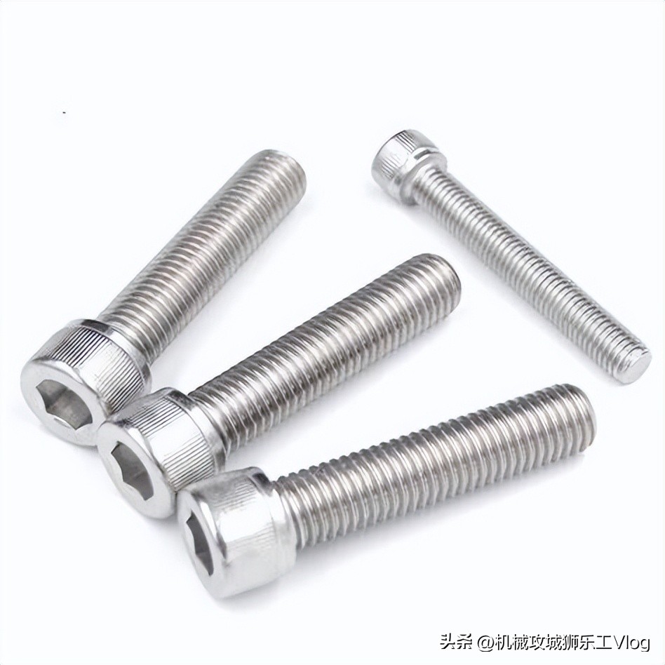 牌照螺丝断了半截在孔里怎么取出,螺丝断在孔内最简单的取出方法