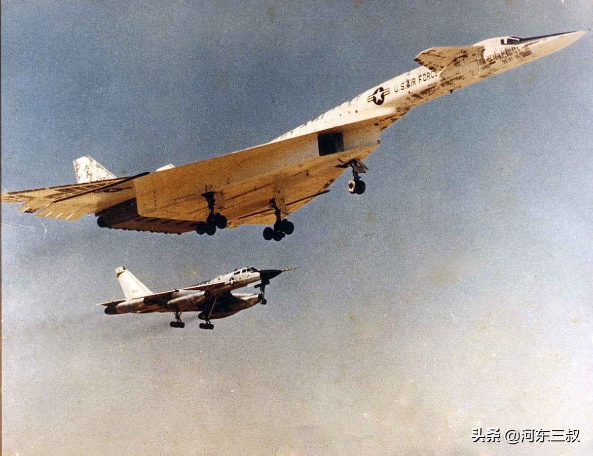 图22与轰6k,图22m和轰6k