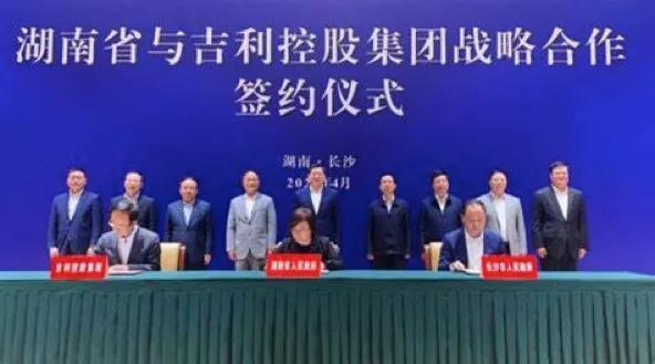 涓浗姹借溅鐢绘姤2018,涓浗姹借溅鐢绘姤2015