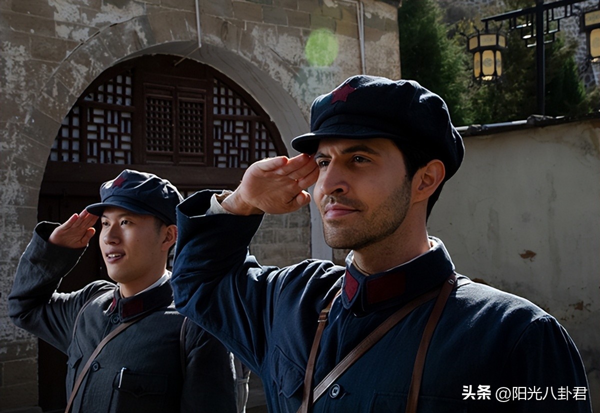 五位在华发展的美国男星,说各地方言娶中国妻子,父母以他们为荣