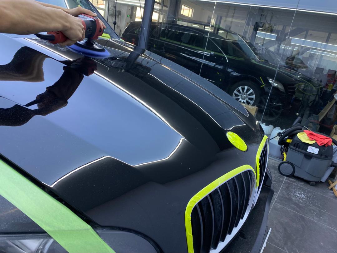 14款宝马x5老改新过程,2011款宝马x5翻新修复