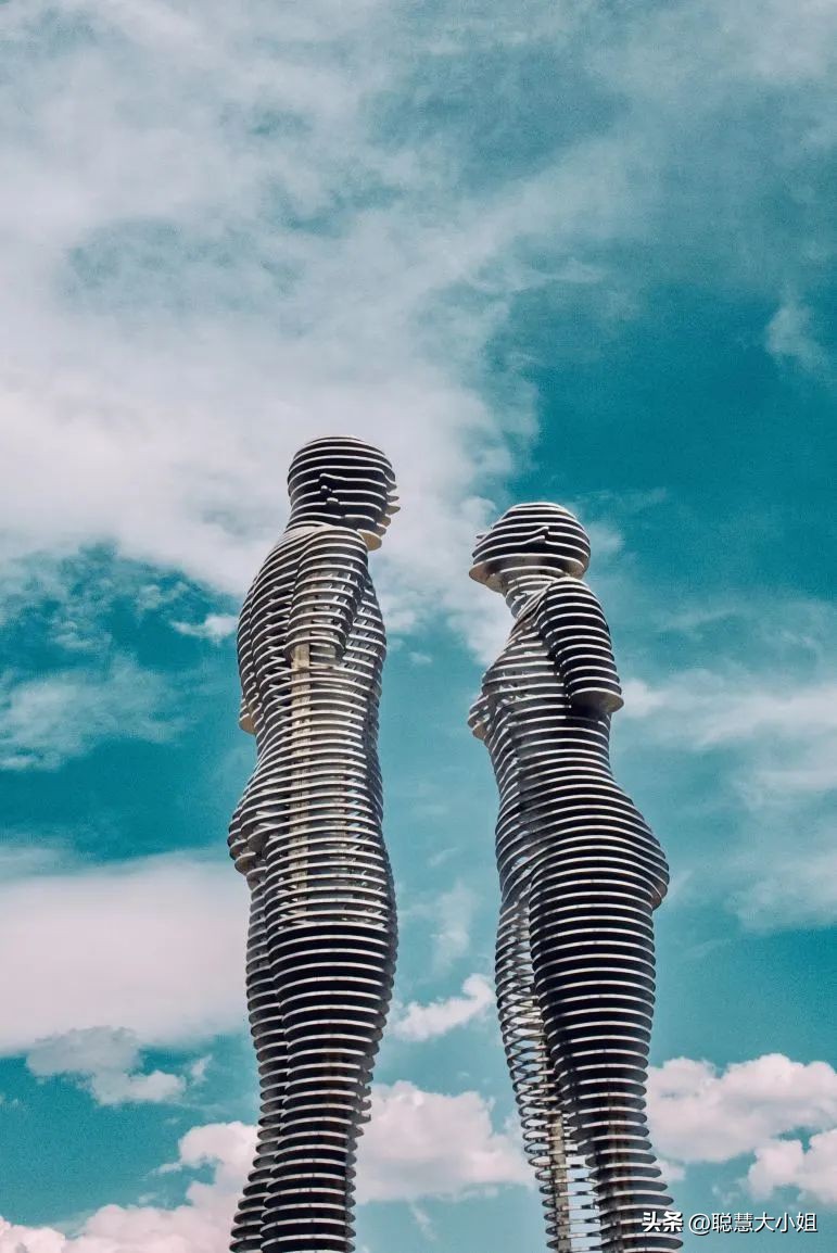 直飞，瑞士平替！这国安全性高，月薪6k算富裕，对中国超友好