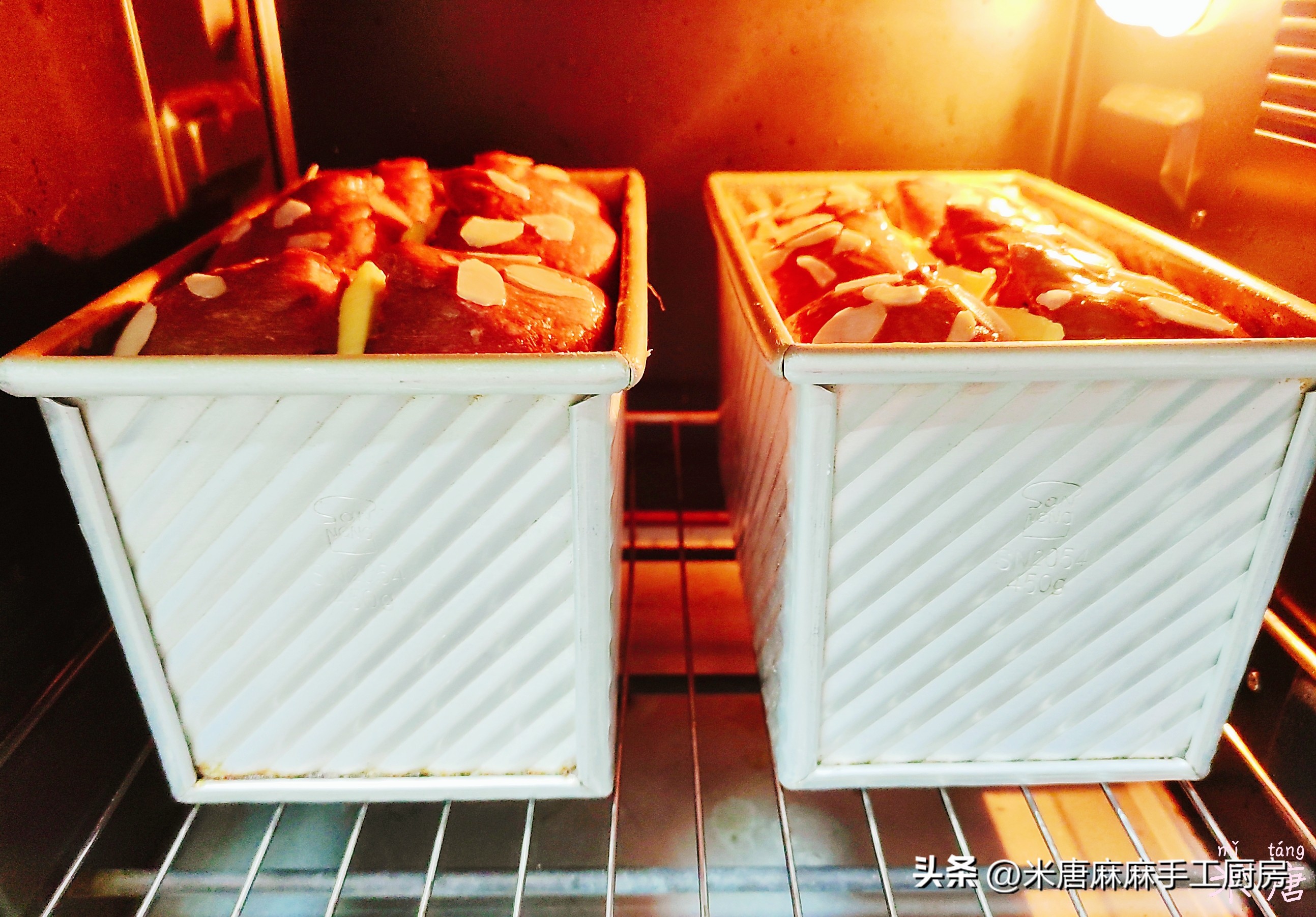 米唐麻麻玩转面团：#吐司日记#摩卡奶酪吐司