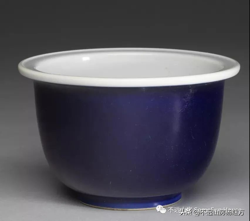 雍正乳白釉瓷器 (雍正年代青釉瓷器)