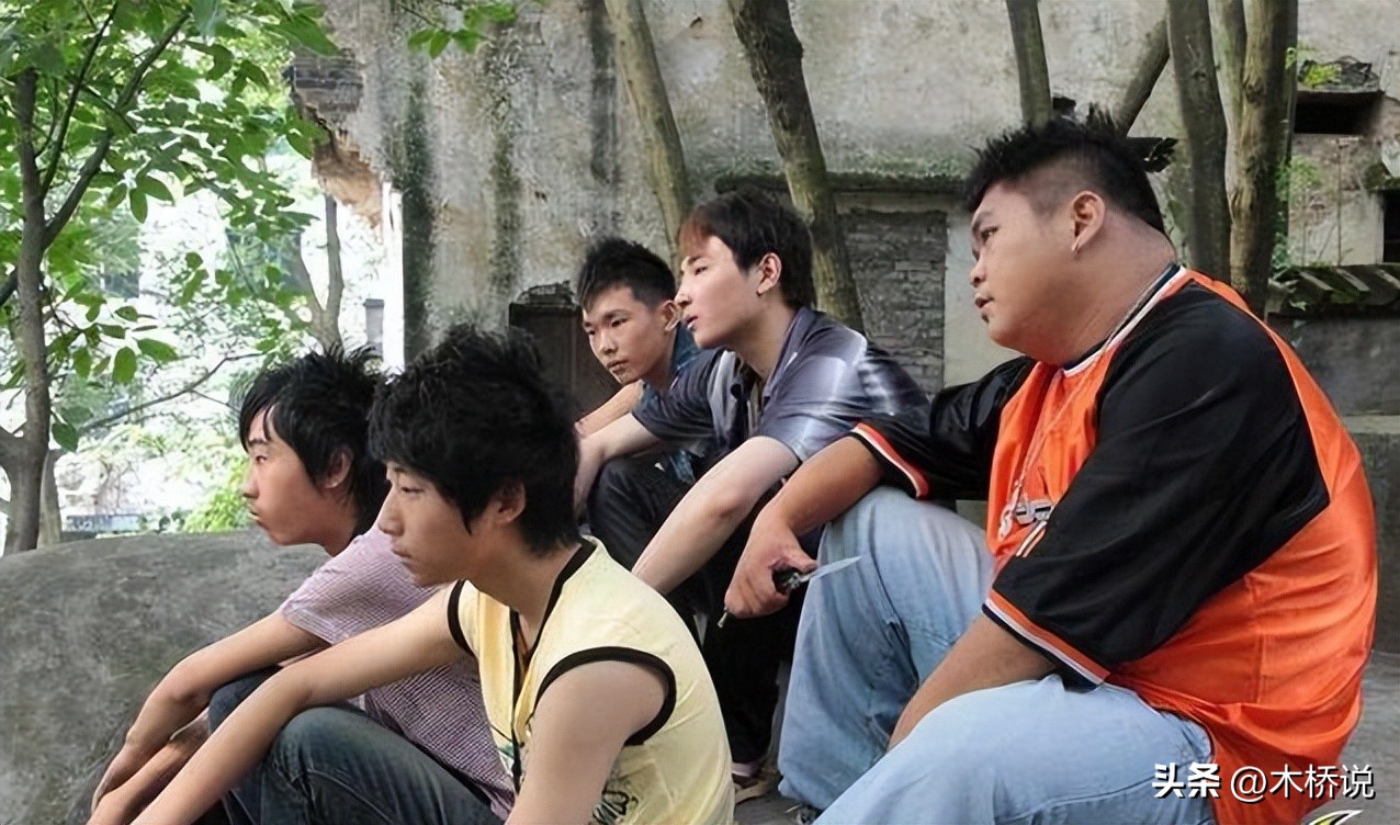 小伙出售彩票网站获利3000万,湖南小伙彩票牟利9亿