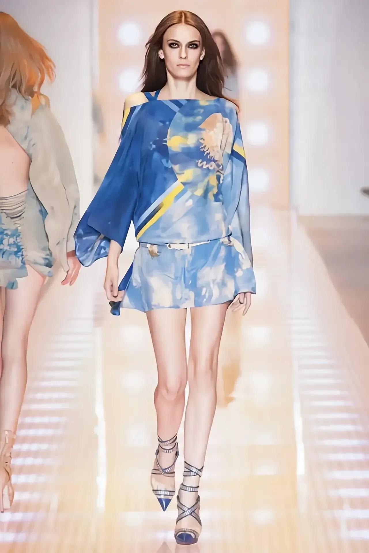 范思哲2023春夏秀场开场视频,范思哲时装秀场秋系列视频