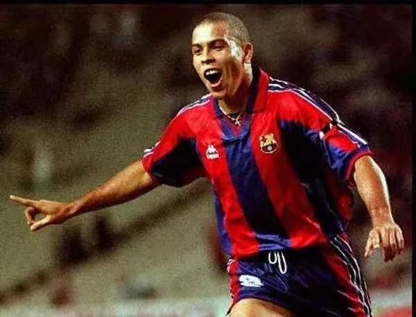 震惊足坛的十大球,震惊足坛的前十大奇迹