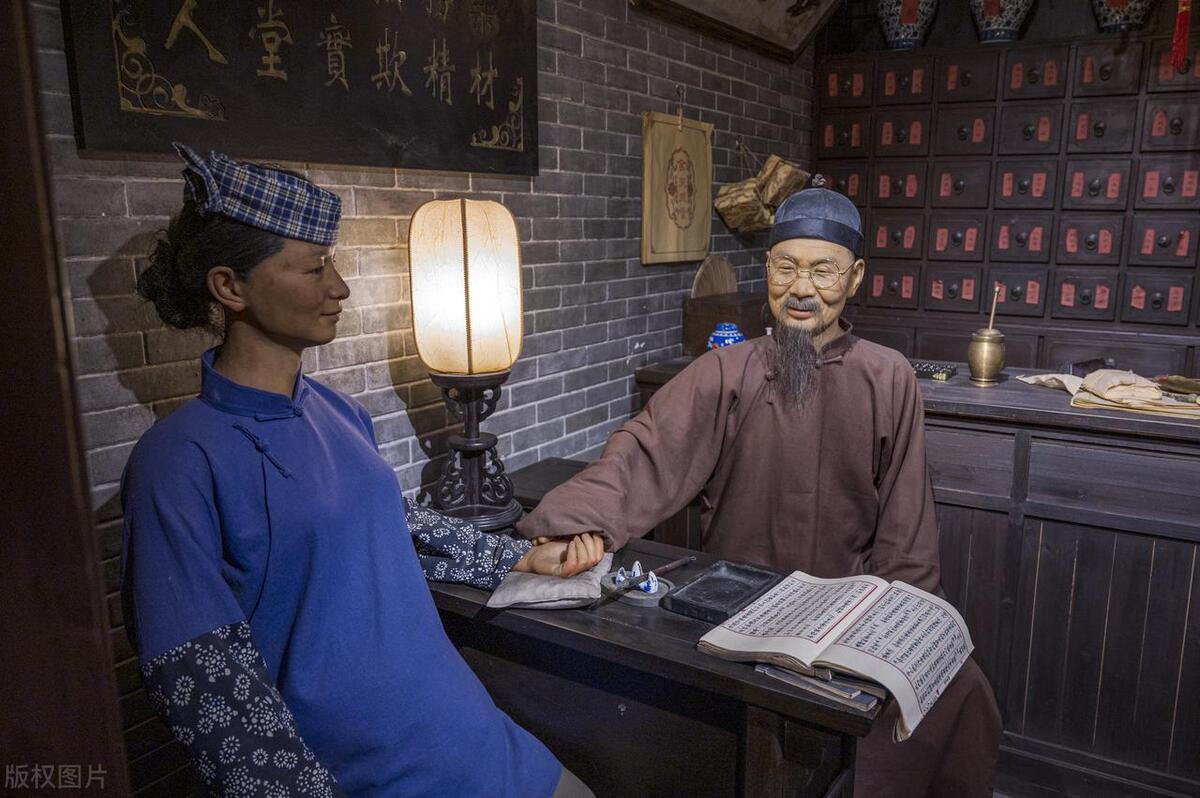 伤寒杂病论张仲景原文,伤寒杂病论是中国医圣张仲景所著