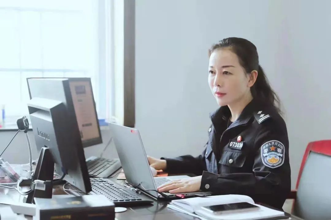 花开网安别样红——我们是，女网警！