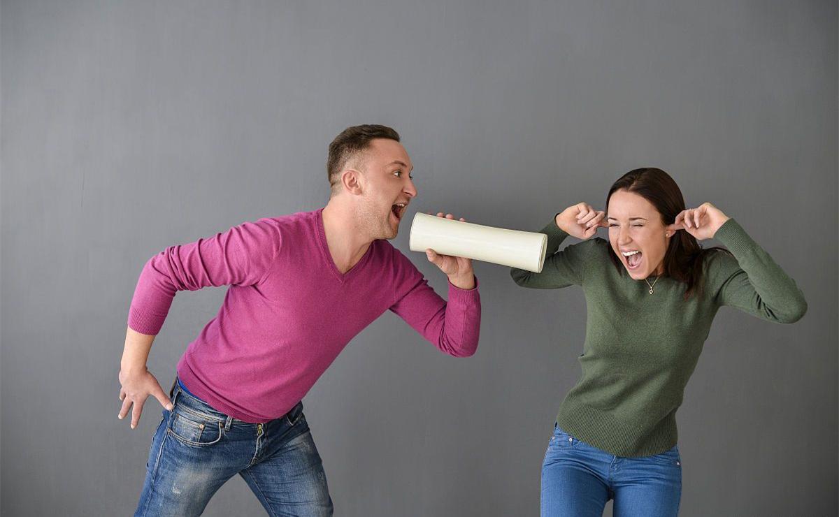 我住在同学家里，和同学的姐姐发生一段往事，至今没有告诉任何人