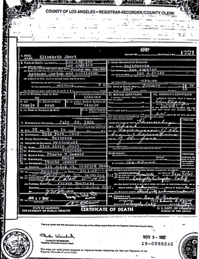 美艳女星全裸曝尸路边，脸被割成小丑诡笑，“黑色大丽花”悬案