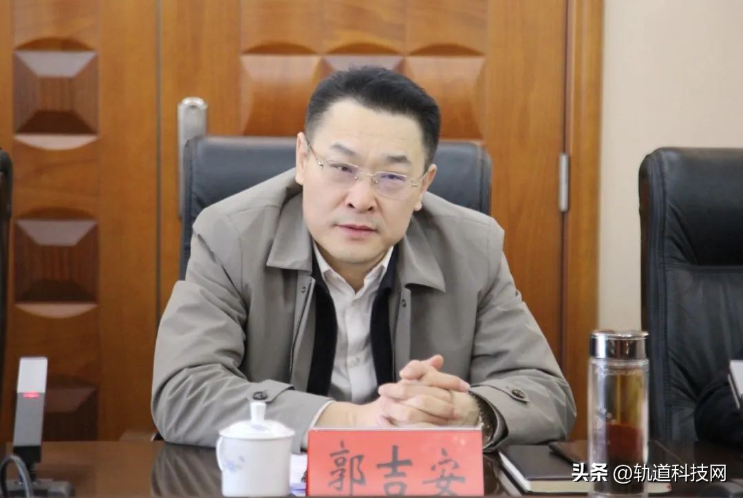 哈尔滨铁路局于树栋董事长,太原铁路局董事长和总经理是谁