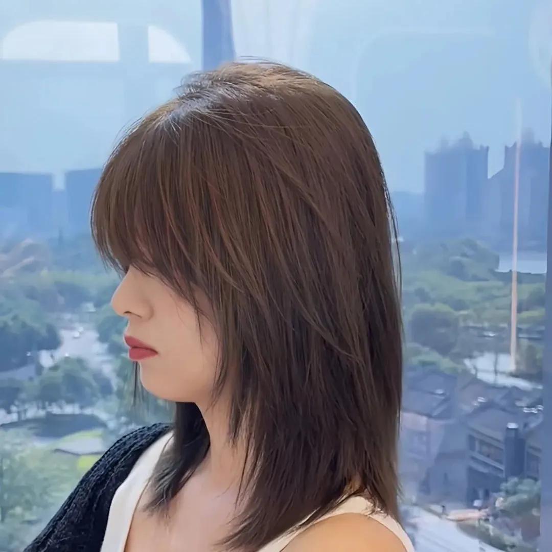 高层次锁骨发长出来好看吗,好看的高层次锁骨发