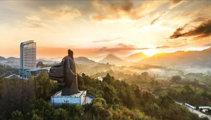 吴越国钱镠纳土归降视频,吴越国王钱镠钱币