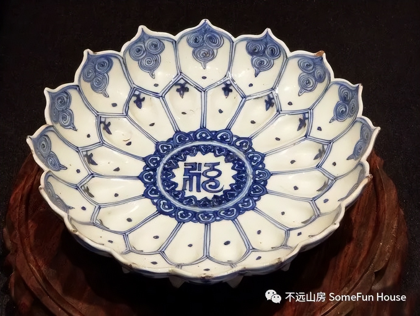 万历晚期青花瓷器特点,万历朝有没有无款官窑瓷器