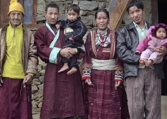 尼泊尔娶三姐妹当老婆的人,尼泊尔一妻多夫婚姻制度