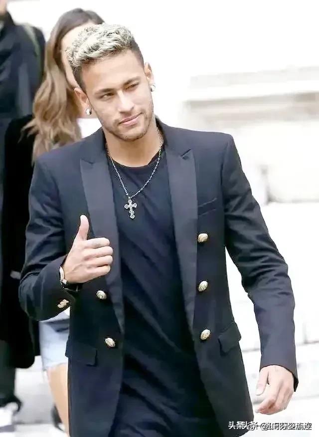 绿茵信仰巅峰内马尔,绿茵场上的桑巴舞者内马尔