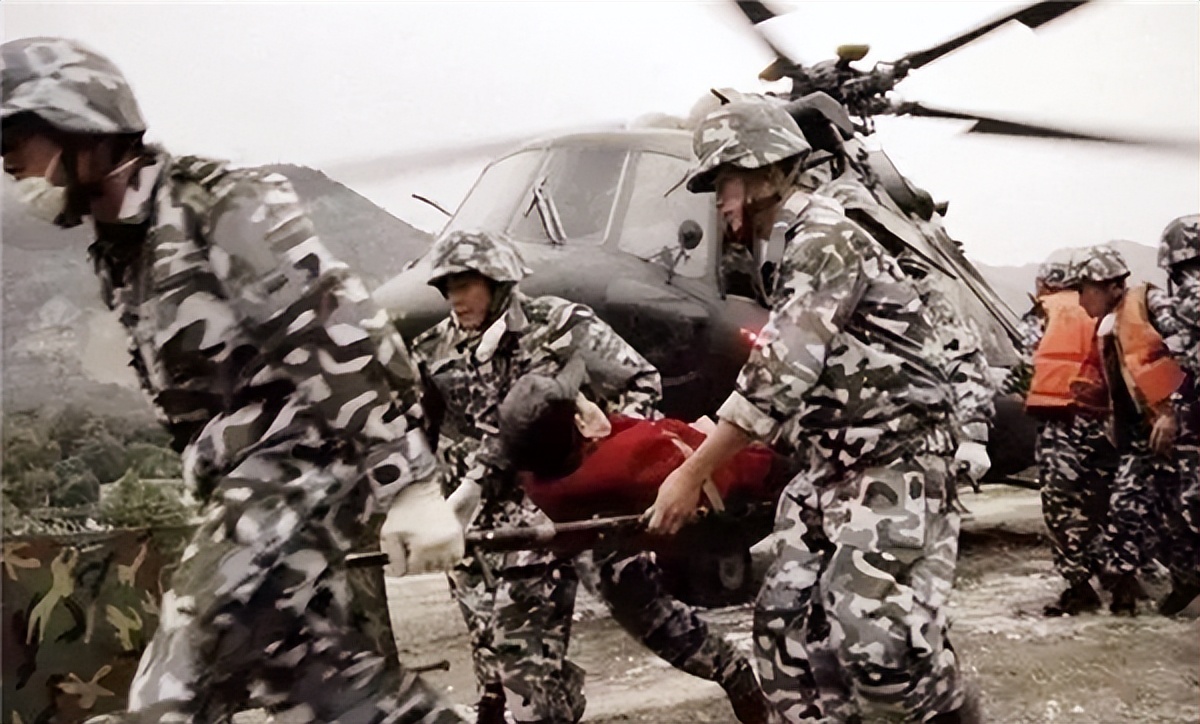 汶川地震22岁姑娘被大叔救后结局,汶川地震被救女孩真人照片