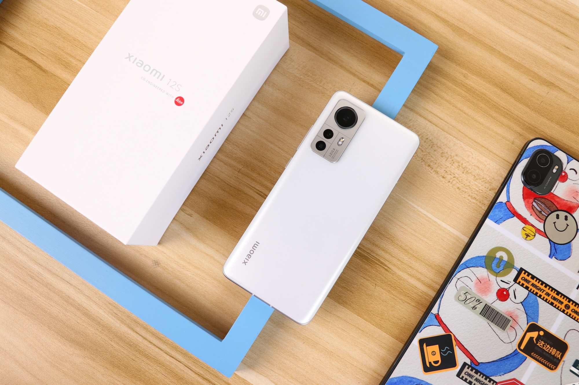 雷军：小孩子才做选择题，两款换着用