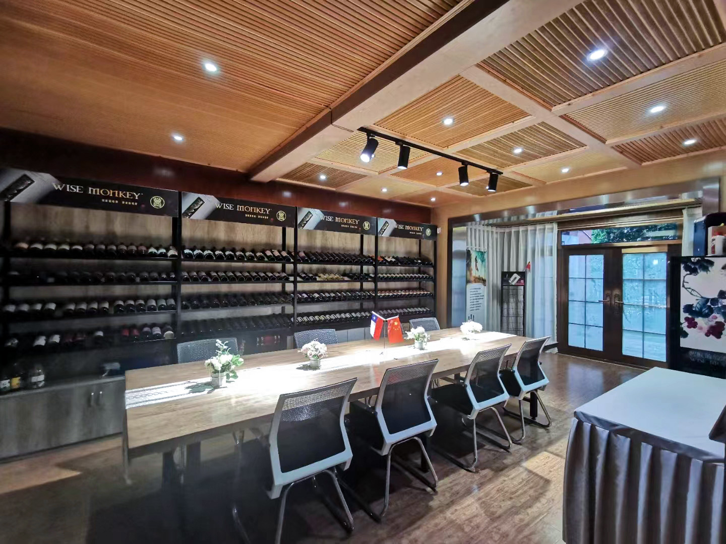 重庆酒商的这19个日夜