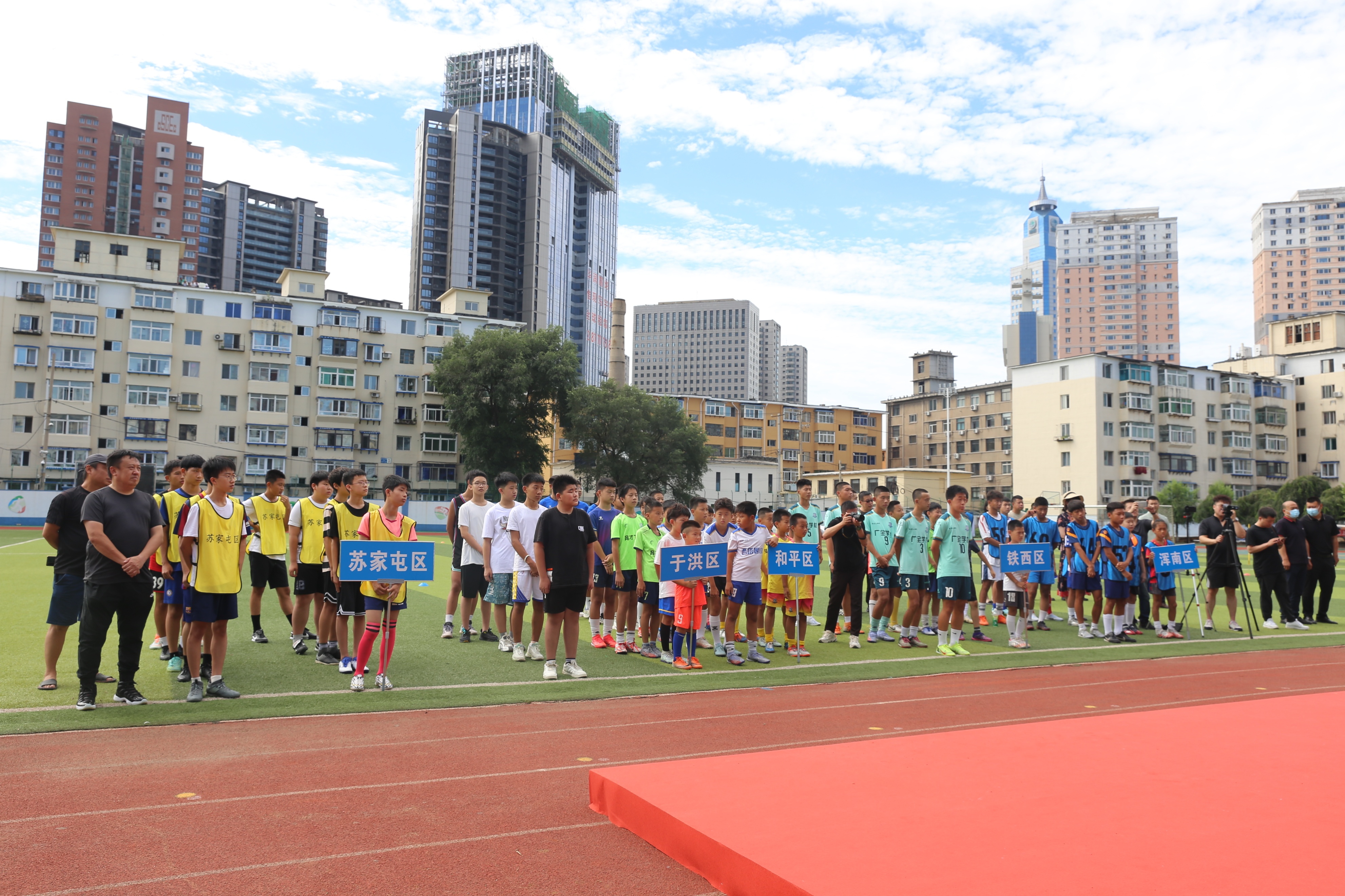 学校足球工作领导小组,足球学校领导组织架构