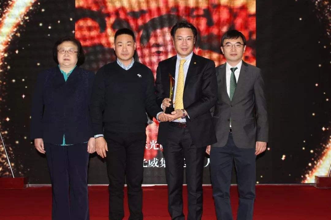 年赚8亿！被中年男人捧红的小作坊，凭什么打脸日本？