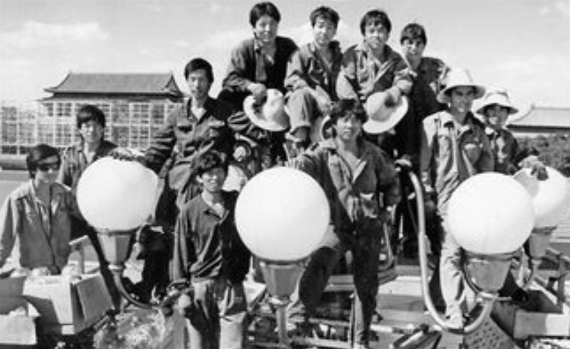 揭秘：周总理亲自定名的长安街华灯，为何能长亮63年？