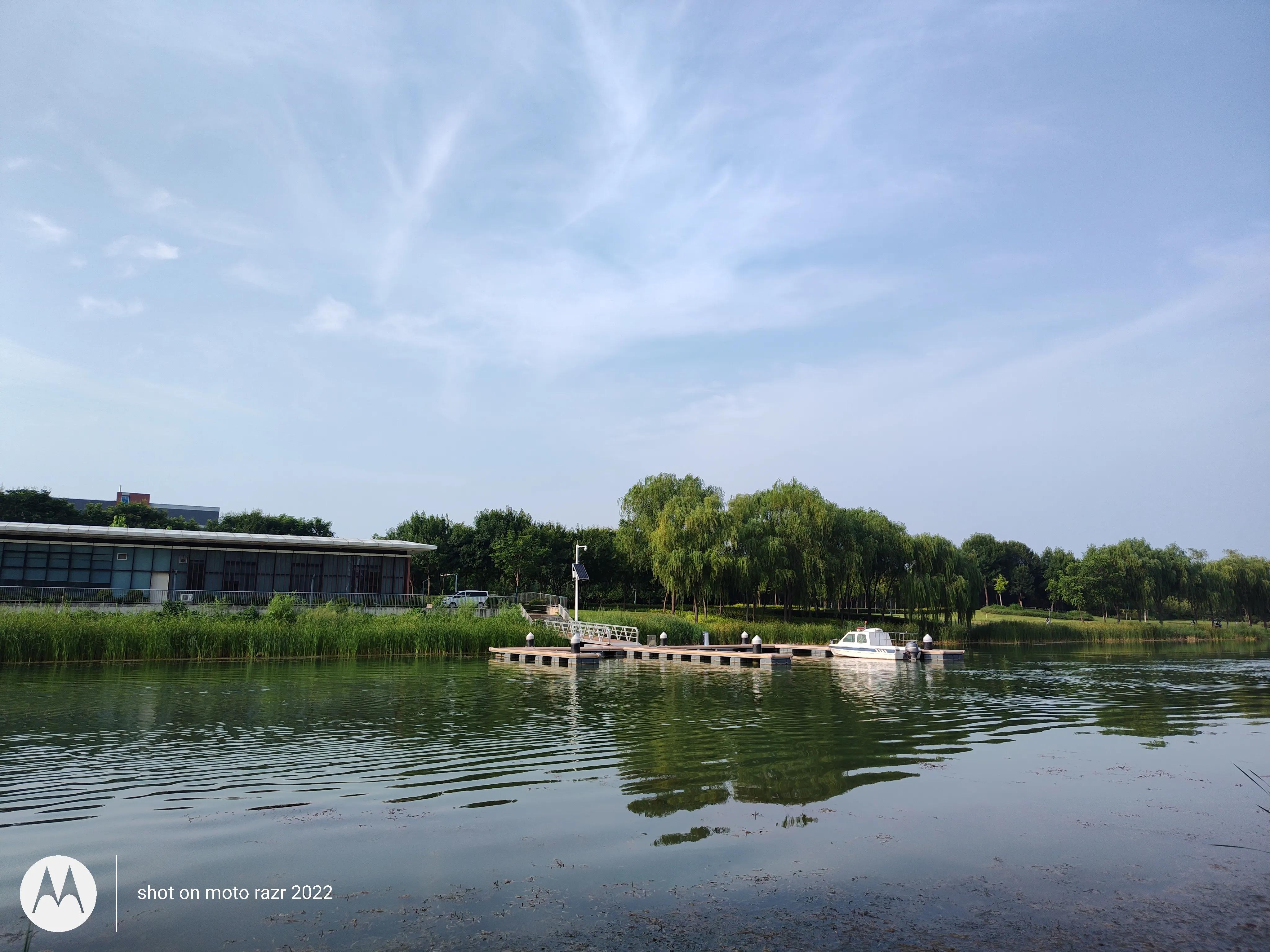 motorazr2022能打游戏吗,motorazr2022款屏幕